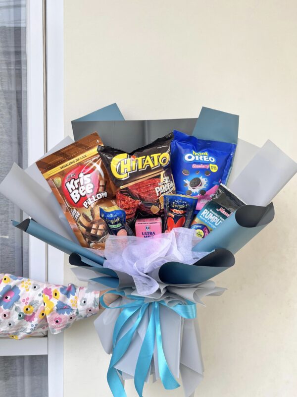 Hand Bouquet Snack - Image 2
